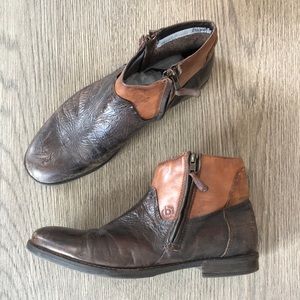 Bugatti Chukka Boots